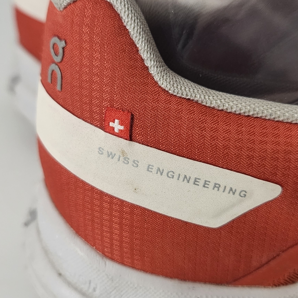 On Cloud Rust/Rose Cloudflow Running Shoes Size 1… - image 8